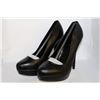 Image 1 : LADIES BLACK 5.5" HIGH HEELS SIZE 8.5