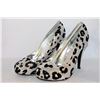 Image 1 : LADIES SILVER & LEOPARD PRINT 4.5" HIGH HEEL