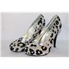Image 1 : LADIES SILVER & LEOPARD PRINT 4.5" HIGH HEEL