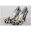 Image 1 : LADIES SILVER & LEOPARD PRINT 4.5" HIGH HEEL