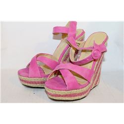LADIES PINK WEDGE HEEL SIZE 7.5
