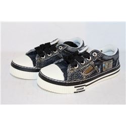 KIDS JEAN STYLE LACE UP SHOES SIZE 8