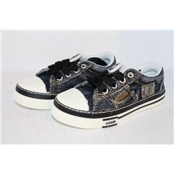 KIDS JEAN STYLE LACE UP SHOES SIZE 8