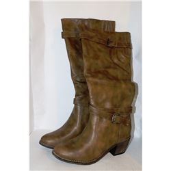 LADIES BROWN KNEE HIGH BOOT W/ 2.5" HEEL SIZE 8