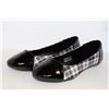Image 1 : LADIES BLACK & PLAID FLATS SIZE 6.5