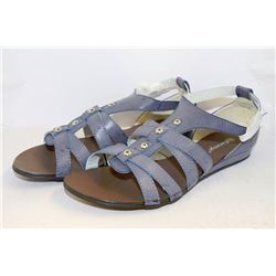 LADIES NAVY OPEN TOE GLADIATOR STYLE SANADALS