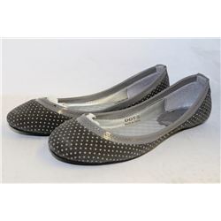 LADIES GREY POLKA DOT FLATS
