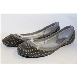 LADIES GREY POLKA DOT FLATS