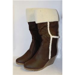 LADIES BROWN & FUR WEDGE HEEL BOOT SIZE 9