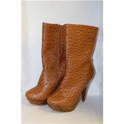 LADIES TAN W/ FAKE WOOD LOOK HIGH HEEL BOOT