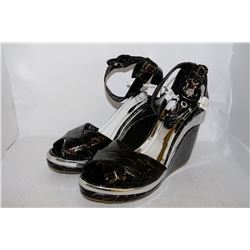 LADIES BLACK /SILVER SNAKE SKIN PRINT WEDGE HEEL