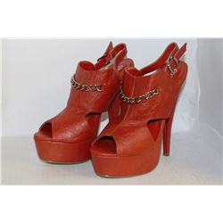 LADIES ORANGE PLATFORM W/ 6.5" HIGH HEEL SIZE 8.5