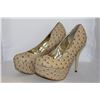 Image 1 : LADIES BEIGE 6" HIGH HEELS SIZE 10