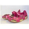 Image 1 : LADIES PINK SANDALS SIZE 7