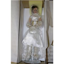 "PIPPA MIDDLETON ROYAL MAID OF HONOR DOLL"