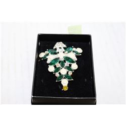 LADIES TREE BROACH