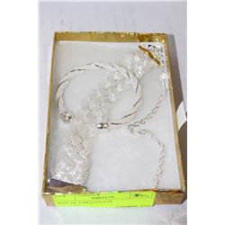 BOX OF 3 BRACELETS