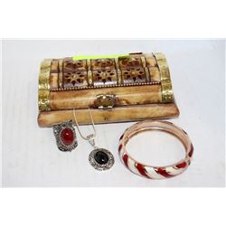 JEWELLERY DISPLAY WITH CONTENTS