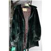Image 1 : LADIES REGAL FURS GREEN BEAVER JACKET SIZE S/M