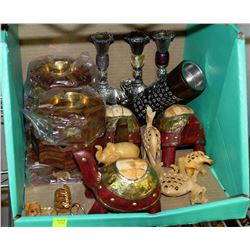 BOX OF ASSORTED TRINKETS & ORNAMENTS