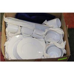 BOX W/4 PLACE DINNERWEAR SETTING