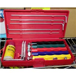 SLANSKY KNIFE SHARPENING KIT IN RED CASE