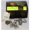 Image 1 : JEWELLERY BOX WITH CONTENTS