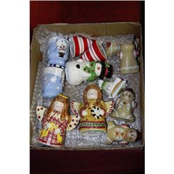 FLAT WITH CHRISTMAS SALT & PEPPER SHAKERS