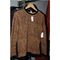 LADIES VANS LEOPARD PRINT SWEATER W/ ZIPPERS