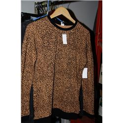 LADIES VANS LEOPARD PRINT SWEATER W/ ZIPPERS