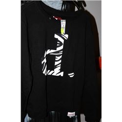 LADIES DIAMOND SWEATER SIZE S