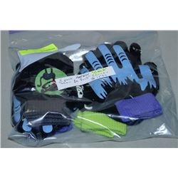 6 PACK OF CHILDRENS GLOW IN THE DARK GLOVES