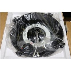 PAIR OF LIGHT FIXTURES