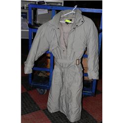 EDDIE BAUER GOOSE DOWN JACKET