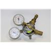 Image 1 : COMPRESSED GAS REGULATOR W/GUAGES