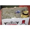 Image 1 : BOX OF ESTATE CUPS, VASES ETC..