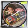 Image 1 : NEW DU PONT NASCAR CLOCK