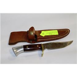 VINTAGE WESTMARK HUNTING KNIFE & SHEATH