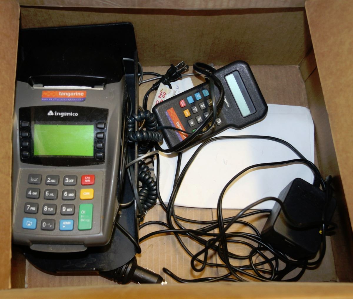 TANGERINE INGENICO INTERAC/DEBIT MACHINE