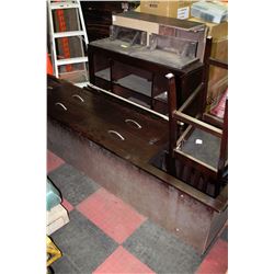 PALLET OF SHOWHOME FURNITURE