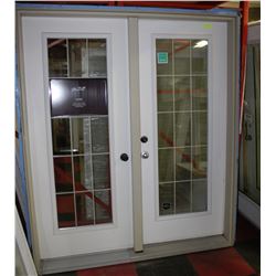 TWO-DOOR FRAME W/ DOORS - SIZE: 1813X2082