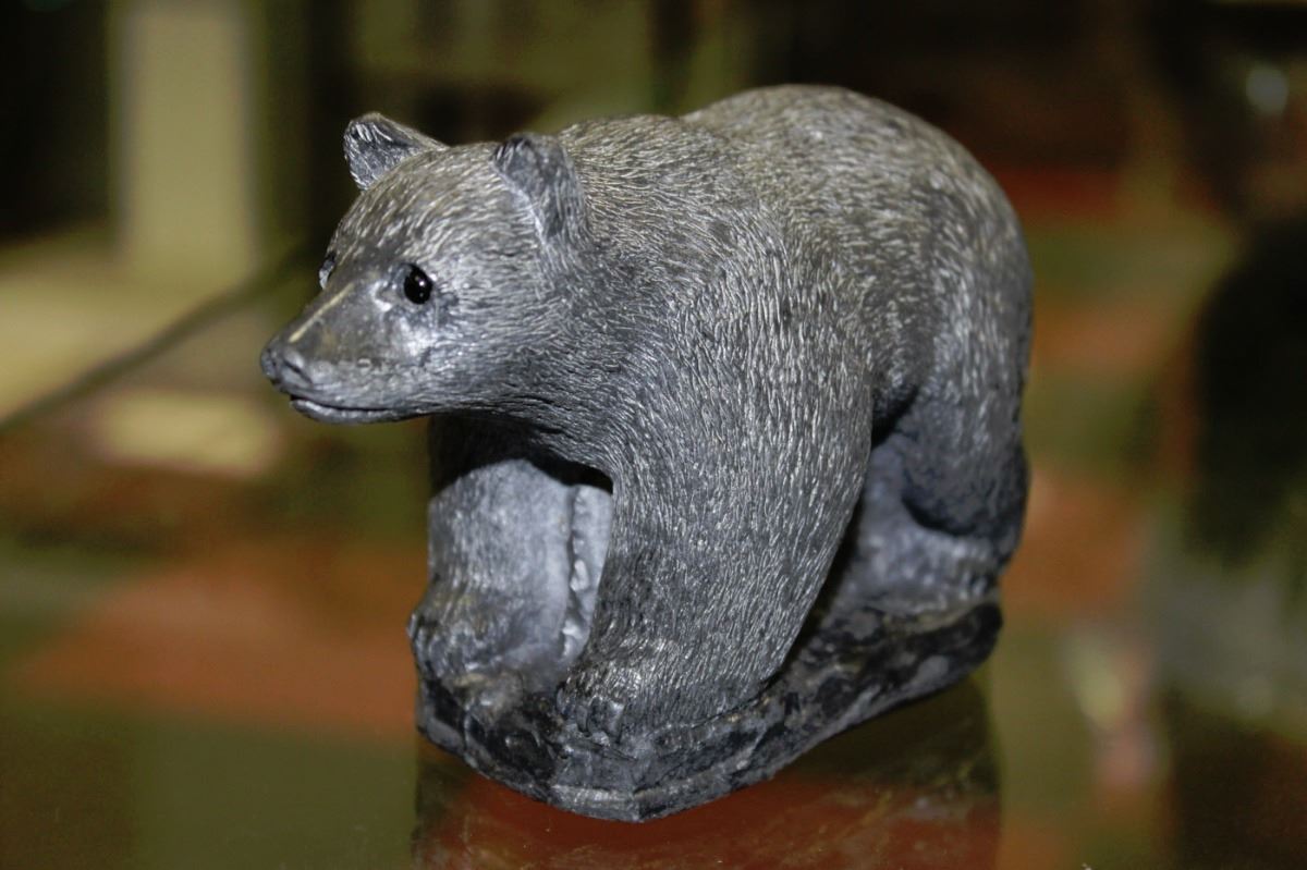 "BLACK BEAR" SOAPSTONE WOLF ORIGINAL