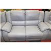Image 3 : GREY LEATHER RECLINING SOFA & 2 CHAIRS