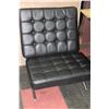 Image 1 : BLACK LEATHERETTE CHROME BASE ACCENT CHAIR