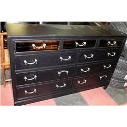 BLACK 9 DRAWER DRESSER W/ MIRRORED DRESSER