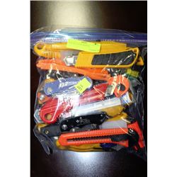 BAG OF UTILITY KNIVES