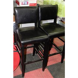 PAIR OF BLACK LEATHERETTE BAR CHAIRS