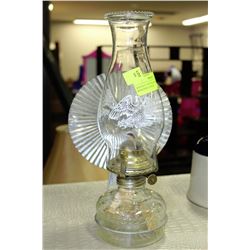 ANTIQUE 1930'S KEROSENE LAMP WITH BACK SHADE