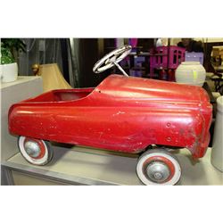CHILDRENS VINTAGE METAL CAR