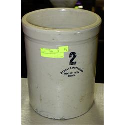 2 GALLON MEDALTA CROCK